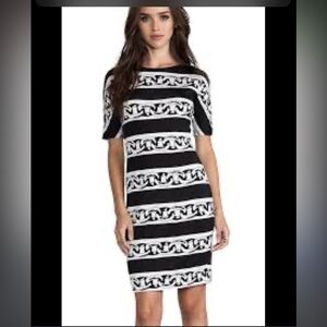 Dianne Von Furstenberg black and white link dress worn twice. Small size 8